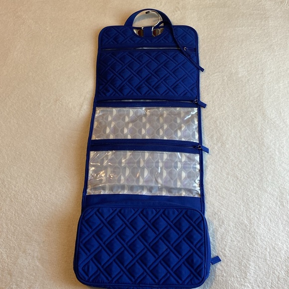 Vera Bradley Hanging Roll Up Travel Organizer. Cosmetic/Bathroom Bag. EUC Royal. - Picture 7 of 13